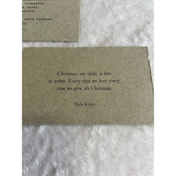 3 Christmas notes/decor 5”x3” - Picture 4 of 8